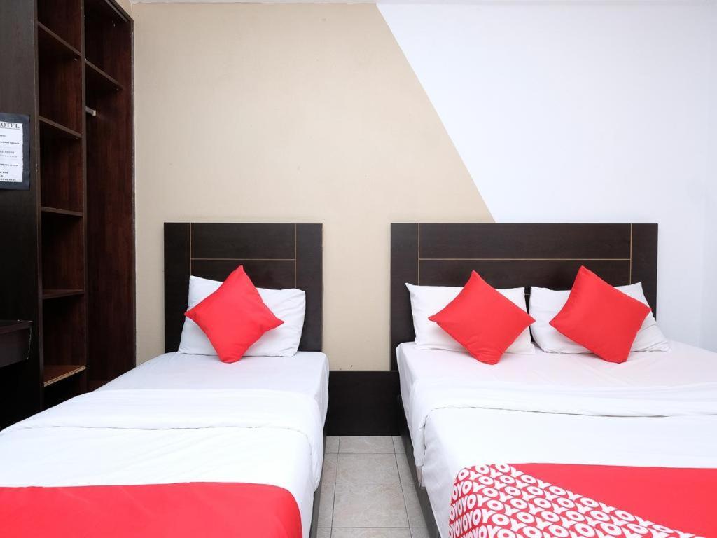 Mrj Hotel Wakaf Che Yeh 2 โกตาบารู ภายนอก รูปภาพ