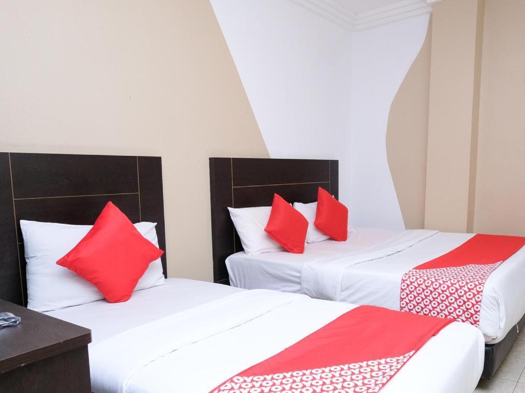 Mrj Hotel Wakaf Che Yeh 2 โกตาบารู ภายนอก รูปภาพ